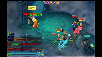 Tigrinho safado botando boss de joelho gostoso enchendo o rabão dele de tapa