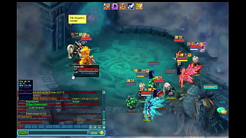 Tigrinho safado botando boss de joelho gostoso enchendo o rabão dele de tapa