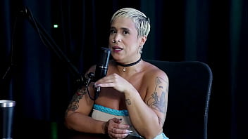 Tem um público misto é milf pegou um que brochou e já passou muita raiva por isso escolhe suas batalhas just joana watch sheer red