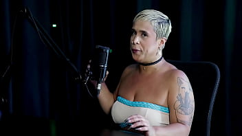 Tem um público misto é milf pegou um que brochou e já passou muita raiva por isso escolhe suas batalhas just joana watch sheer red