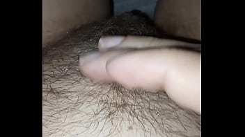 Gretala ha la fica sempre più pelosa