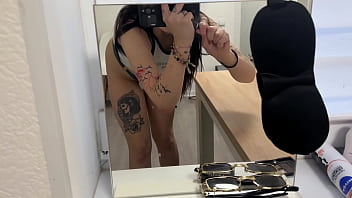 Omg i got stuck under the table and step sister destroyed my pussy