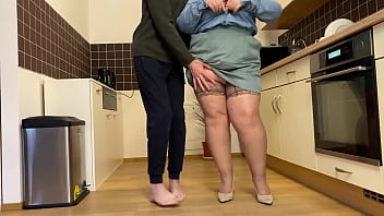 Living with my horny stepmother is a real challenge