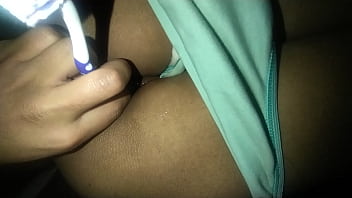 Mi esposa bien rica en la cama