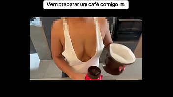 Come prepare a coffee with me ️vem preparar um café comigo#brazilian #housewife #sexy #luna #coffee #cafe #hot #go