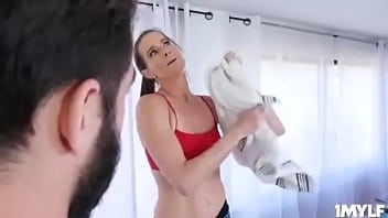 Spying on some thighs 4