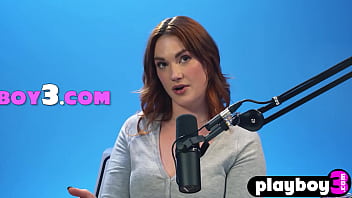 Sexy big butt milf enjoyed solo action and masturbation