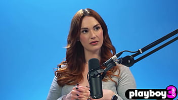 Sexy big butt milf enjoyed solo action and masturbation