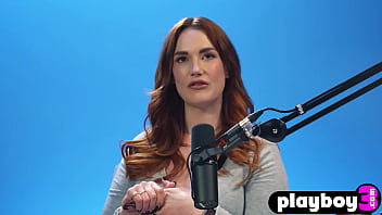 Sexy big butt milf enjoyed solo action and masturbation