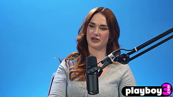 Sexy big butt milf enjoyed solo action and masturbation