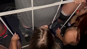 A presidiárias pagaram um boquete para os guardas da cadeia