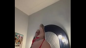 Red fishnet to attract u