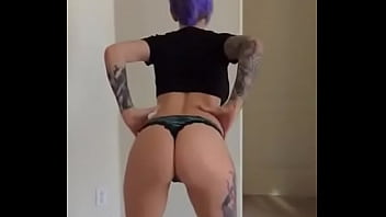 Culo en camara lenta