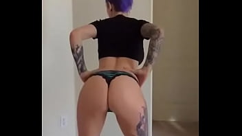 Culo en camara lenta