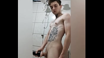 Metendo de lado no masturbador Metendo de lado no masturbador