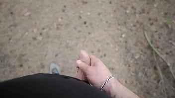 I flashed my cock to a lonely girl in the forest and she helped me cum