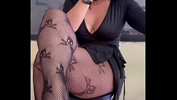 La potra aleja es vista en un famoso restaurant de quito y no llevaba nada debajo