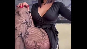 La potra aleja es vista en un famoso restaurant de quito y no llevaba nada debajo