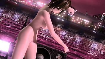 Sakine meiko bailando desnuda