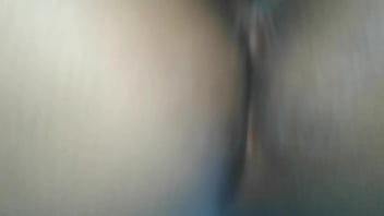 แหย่หีด้วยความเสียวจนน้ำแตก