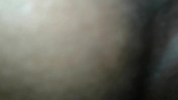 แหย่หีด้วยความเสียวจนน้ำแตก