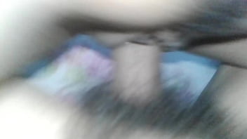 แหย่หีด้วยความเสียวจนน้ำแตก