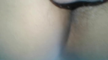 แหย่หีด้วยความเสียวจนน้ำแตก