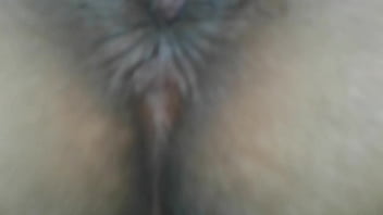 แหย่หีด้วยความเสียวจนน้ำแตก