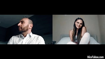 Horny babe pleased perverted guy