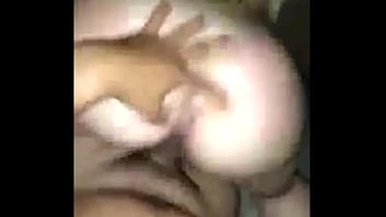 Loirinha cavalgou no amigo