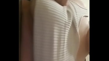 Latina shows her boobs