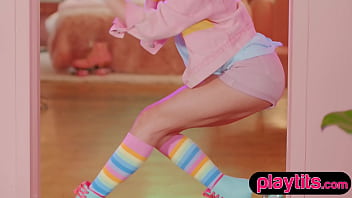 Petite pornstar milf reveals her hairy lil pussy and slender bare body