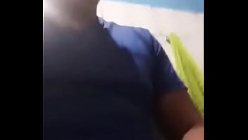 Hetero de reu masturbandose