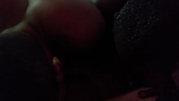 Dois chupando minha buceta