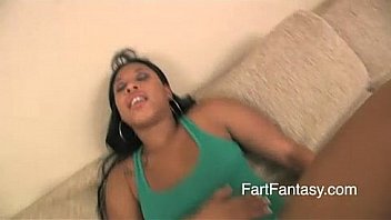Sexy black girl farting