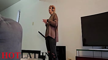 Charla sexual termina en trio