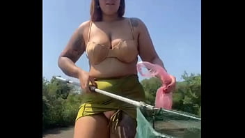 Pescando no mangue de sainha mostrando a rachada