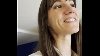 Lety howl a commandé un gros colis pour remercier le livreur d'avoir monté le