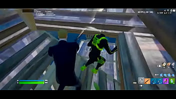 Me corro dentro de ella