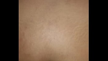 Negao não aguentou a sentada e gozou