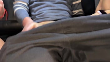 Como tava frio fizemos fila no carro Como tava frio fizemos fila no carro