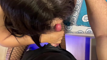 Huy madrastra que culo tan grande y rico tienes¡ lo siento mucho pero no me aguanto las ganas de meter mi verga en tu coño