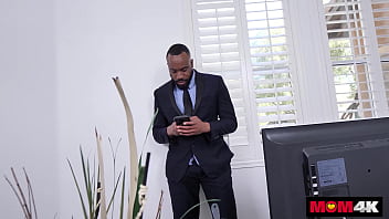 Lonely housewife begs bbc to come over and fill her cunt