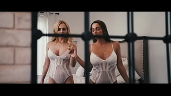 Bathtub beauties lesbian sex with abigail mac with bonus bts content