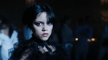 Gordão das tetas balança com a menina balança dançarina competem