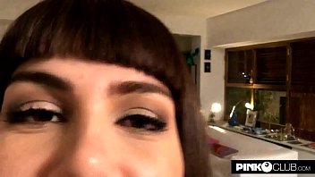 Valentina nappi fa la maiala e chiava con il suo ragazzo reale frameleaks