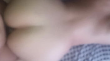 La tímida del salón recibiendo vergazos