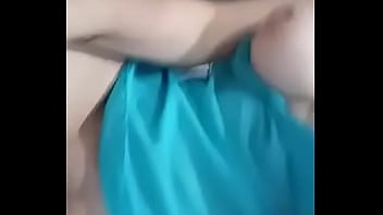 Brincando com meu dildo de 20cm