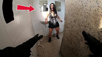 A polícia apareceu entre gritos e risos bastidores sem cortes do halloween 2025