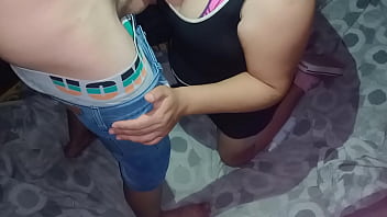 Medi sexy en vestido negro oral y perrito Medi sexy en vestido negro oral y perrito